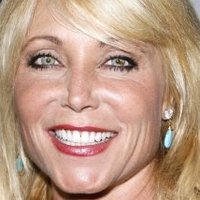 Pamela Bach Nackt
