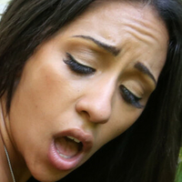 Priya Price Nackt
