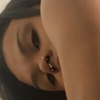 Sara Pikut Nackt