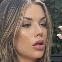 saramascara Nackt