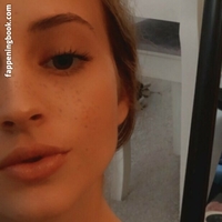 SerenaShado Nackt