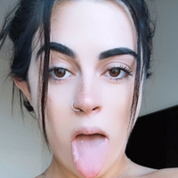 Shania Valero Nackt