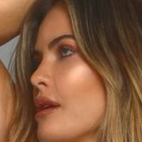 Shannon Decker Nackt