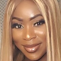 Silvia Ehigie Nackt