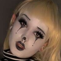Simple Succubus Nackt