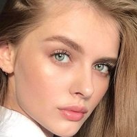 Snezhana Yanchenko Nackt