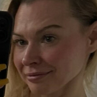 Sqauts_and_pizza Nackt