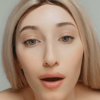 Stella Skye Nackt