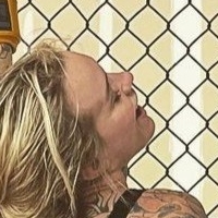 Taylor Killer Bee Starling Nackt