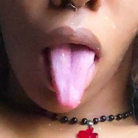 trezxslvtty Nackt