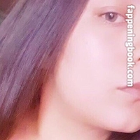 Val Pigtails Nackt
