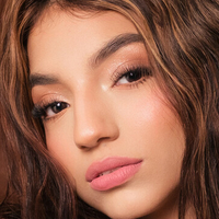 Vale Echevarri Nackt