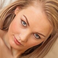 Whitney Young Nackt