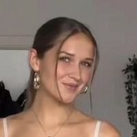 Wieke Nackt
