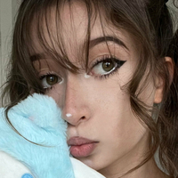 xyzaly Nackt