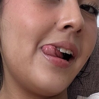 yolivia Nackt