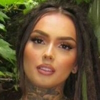 Zhavia Nackt